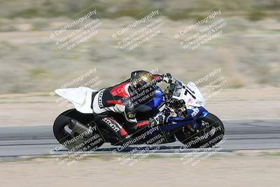 media/Jan-15-2026-Racers Edge (Thu) [[dfebeb70ab]]/3-B Group/Session 2 (Turn 15 Inside Pans)/